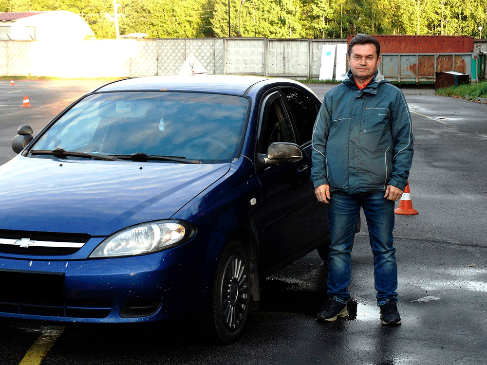 Автошкола СМОЛЬНЫЙ на Большевиков, 23